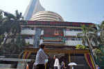 Sensex loses 422 pts, Nifty below 11,200
