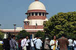 No immediate floor test, SC issues notices