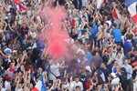 France fans celebrate WC 2018 victory