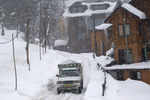 Kashmir continues to reel under intense cold