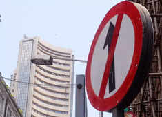 Sensex tumbles 710 pts amid weak global cues; Nifty slips below 15,450; Hindalco tanks 7%, UPL 6%