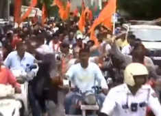 MVA Crisis: Shiv Sena workers held a bike rally outside the Saamana office in Mumbai