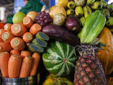 Switch to a healthy diet of fruits, vegetables, and whole grains to reduce symptoms of asthma