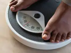 A microwave reflection reality check pushed her to lose 25 kg. Here's how she did it the old-fashioned way