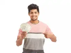 His dad barely earned Rs 15K per month. Son shares how he landed Rs 12 LPA job ay 21