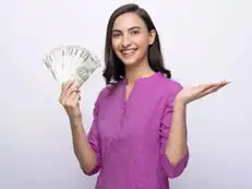 Rs 3 lakh monthly salary but still in paycheck-to-paycheck trap? CA explains bitter truth about true freedom