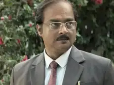 'Who is Bade Sahab in Dhurandhar 2?' Impressed Madhavan shares a mother-daughter's WhatApp chat as daughter refuses to reveal