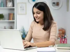 On day 2 of work, Gen Z chose WFH and messaged her manager. When boss asked the reason, her honest reply left him stunned