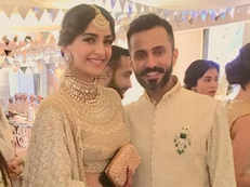 #EverydayPhenomenal: Day 2 of Sonam, Anand 's wedding bash is a fun, white-themed mehendi party