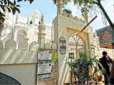 The untold tale of Bengaluru's 110-year-old Persian Shia Cemetary, Masid-e-Askari