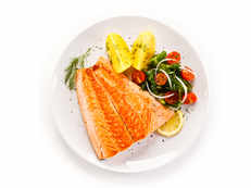 Consuming a diet of fish, seafood will help reduce hypertension-related heart disease symptoms