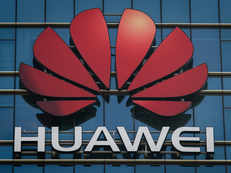 New year, old error: Huawei punishes 2 employees for using iPhone to send official tweet