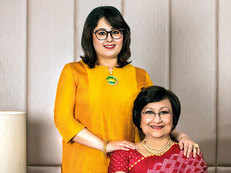 Zoya celebrates 'Finely Crafted Journeys' with lawyer Pallavi Shroff