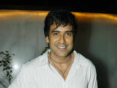 #MenToo: Actor-singer Karan Oberoi's bail plea to be heard today