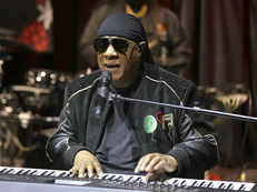 Stevie Wonder to take a break from music, will undergo kidney transplant in September