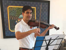 CashKaro boss turns to the violin for busting stress