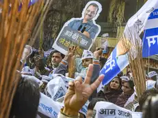 Jhadoo wins Dilli's political sweepstakes