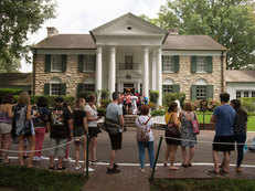 Elvis Presley's Graceland to reopen this week, will run tours at 25% capacity