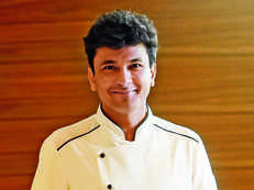 Michelin-star chef Vikas Khanna turns saviour, will help India's street vendors impacted by Covid-19