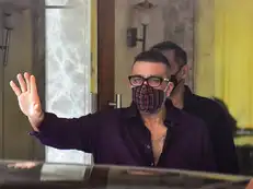 Sanjay Dutt diagnosed with lung cancer, flies to US for treatment, say reports