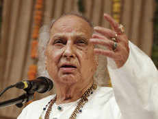 Pandit Jasraj's mortal remains to arrive in Mumbai, will be kept for 'family darshan' at his home