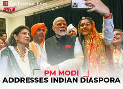 PM Modi addresses Indian diaspora in New York | LIVE