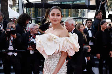 Cannes 2023: Sara Ali Khan turns into a desi princess for her red carpet  debut - The Economic Times