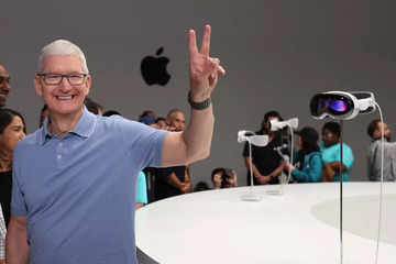 apple vision pro memes: From 'Black Mirror' references to empty bank  account memes, Apple Vision Pro worth $3,500 is talk of the town - The  Economic Times