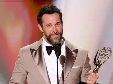 Noah Wyle, the &lsquo;Sexiest Man Alive&rsquo;, doesn&rsquo;t go to the gym to stay fit at 55. The activities he does can help you burn upto 2,000 calories per day