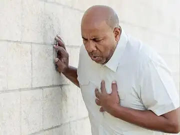 Harvard medical experts say taking care of three daily habits can prevent 80% of heart attacks, strokes