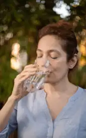 8 surprising signs you’re not drinking enough water