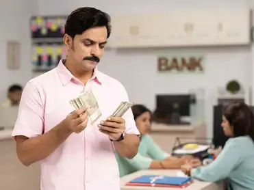 38-year-old earning Rs 3 lakh a month invests just Rs 10,000 in SIP. CA shares the fix to build crores