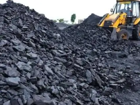 Coal stocks may rise 10 million tonnes by December-end as electricity demand eases in winter