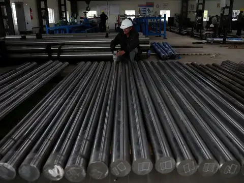 India steel ministry unlikely to seek new curbs on cheap imports, government source says