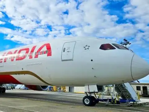 Air India teases another new Boeing 787-9 from Everett
