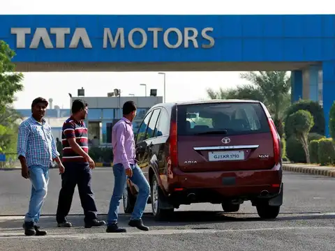 Tata Motors PV sees EV boom, bets on record festive quarter as bookings triple: Executive