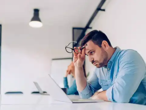Employee put on PIP after 5 years decides to leave after secretly securing another job, but an unexpected COBRA tip makes the resignation timing a bigger question