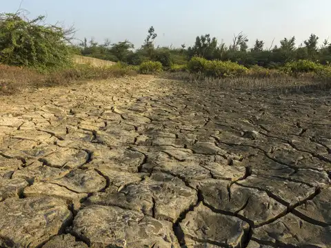Global warming likely to exceed 1.5C through 2030, WMO says