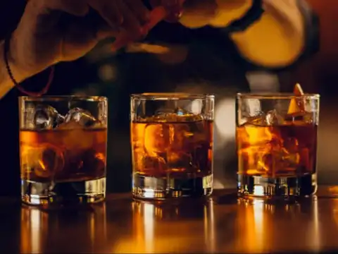 Govt to meet liquor firms as domestic giants join foreign peers in Scotch dispute