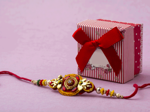 Financial Gifts Here S How To Choose The Best Financial Gifts For - financial gifts you can give your sister this rakhi
