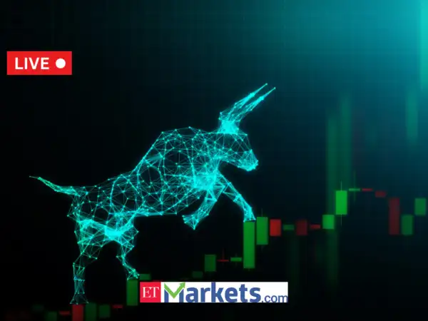 Stock Market Highlights | Closing Bell: Sensex surges 700 pts higher, Nifty above 25,200; Infosys, M&M rise 2% each