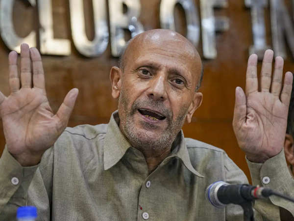 India News Live Updates: Baramulla MP Engineer Rashid arrives in Jammu and Kashmir's Srinagar after being released from Tihar jail