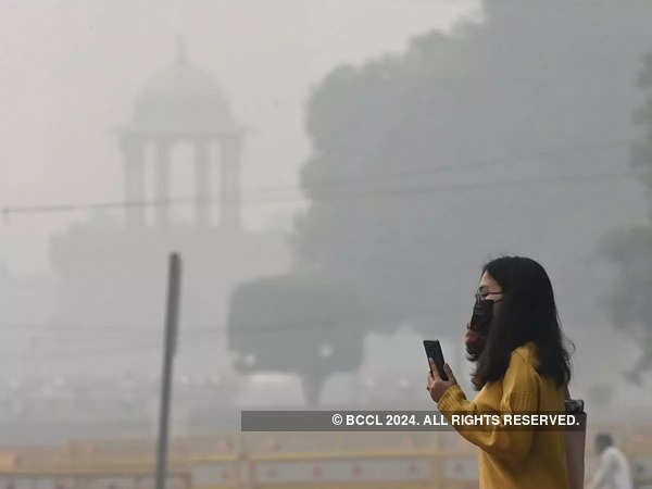 Delhi pollution: Aliens from another world must think Delhiites to be on a suicide mission