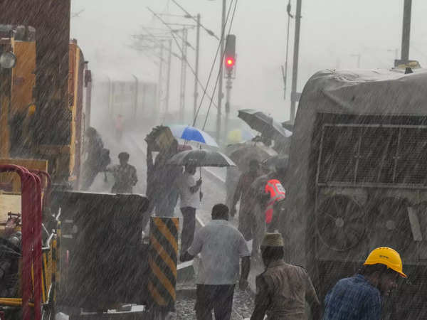 India News Live Updates: Tamil Nadu, Andhra Pradesh coasts to see more rain over next two days