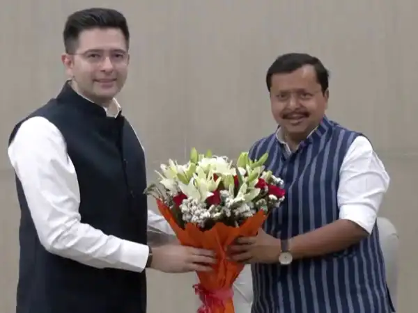 Breaking News Live Updates: Raghav Chadha, Sandeep Pathak, Ashok Mittal join  BJP, meet chief Nitin Nabin at party HQ - The Economic Times