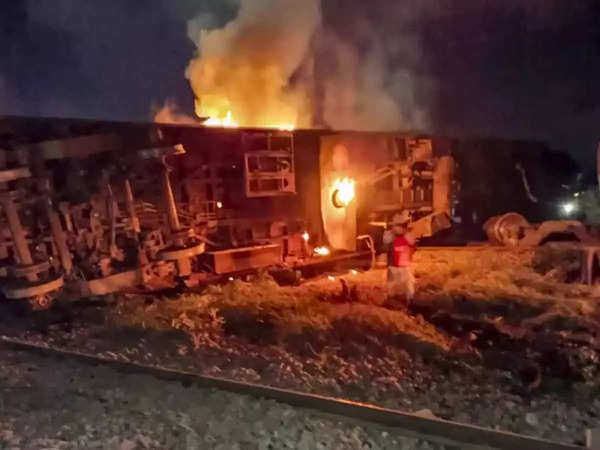 Mysuru–Darbhanga Bagmati Express Train Accident Live News: Trains diverted, helpline numbers issued after Mysuru-Darbhanga Express collides with goods train