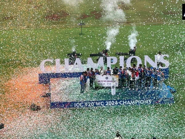Team India Victory Parade Highlights: Team India receive Rs 125 crore from BCCI, Rahul Dravid, Rohit Sharma, Virat Kohli, Jasprit Bumrah express their World Cup winning feeling 