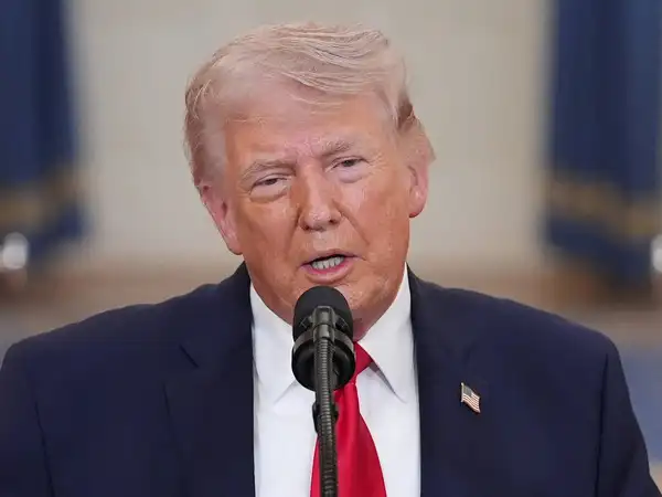 Iran–US ceasefire News Live Updates: Iran navy chief calls Trump threat to  block Hormuz strait 'ridiculous' - The Economic Times