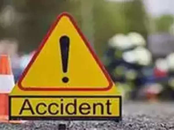 Maharashtra Live Updates: Two Indian Army jawans dead, 7 injured after speeding private bus collided with an auto-rickshaw