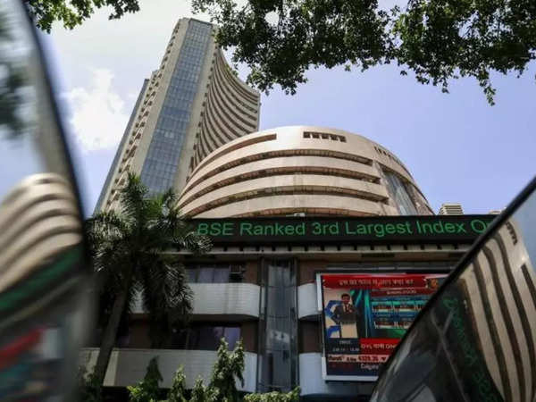 Sensex Today | Stock Market LIVE Updates: Sensex, Nifty trade flat; Nykaa jumps 4%, Hero Moto drops 2%